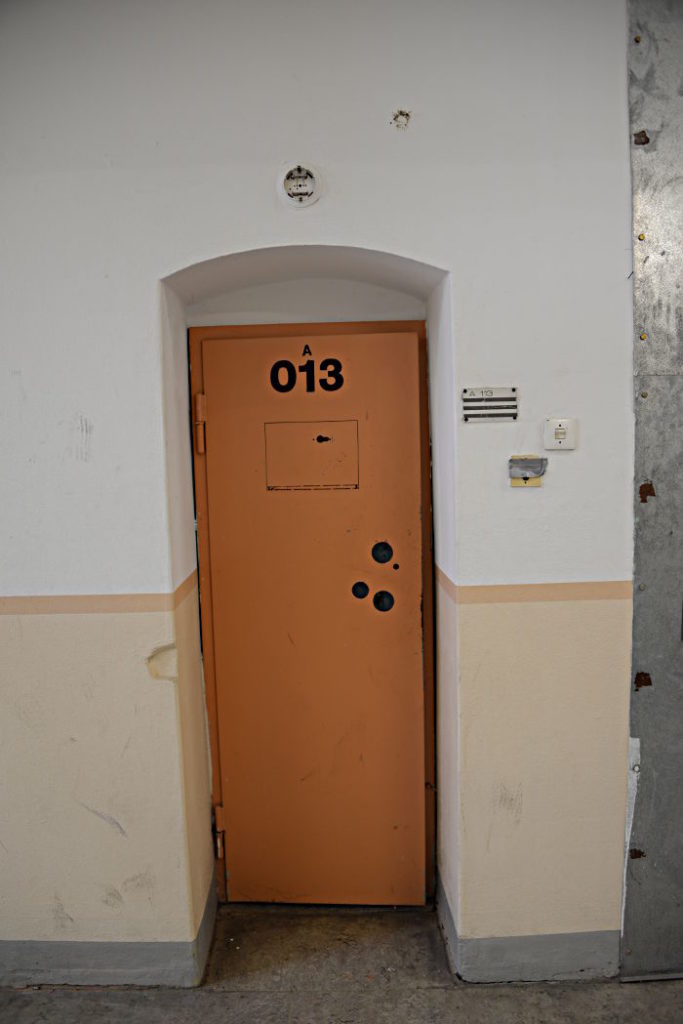 ﻿Bild 10: Eine Gefängnistür, nach 1990 eingebaut, Aufnahme vom Juni 2018  (Foto: Vladimir Shvemmer)